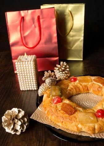 Rosca de Reyes ve hediyeler