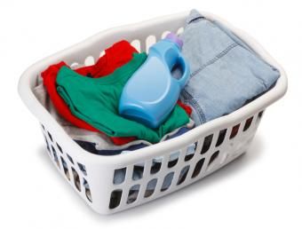 https://cf.ltkcdn.net/cleaning/images/slide/107558-795x604-laundry-2.jpg