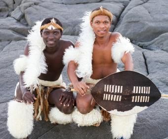 https://cf.ltkcdn.net/costumes/images/slide/167326-850x704-Zulu-men.jpg