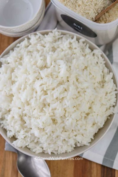 Tigela cheia de arroz para como cozinhar arroz